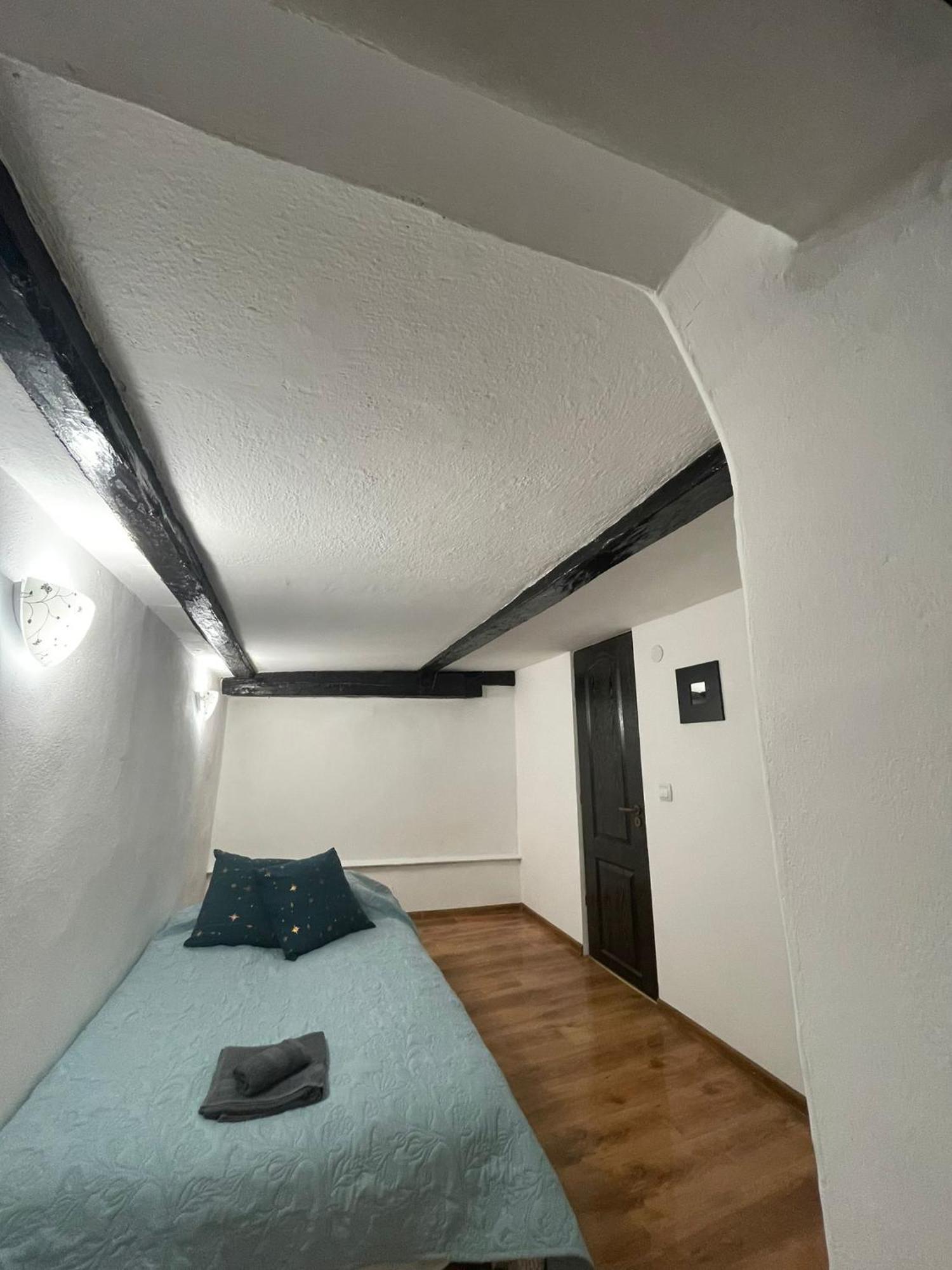 Ultracentral Medieval Apartment Сибиу Экстерьер фото